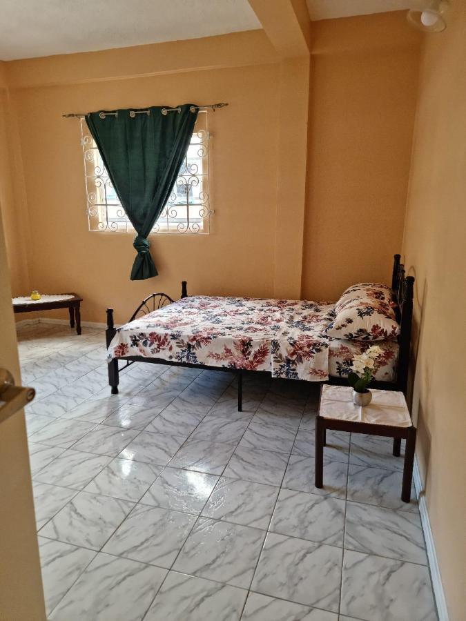 Coco Rose Apartments Soufrière 외부 사진